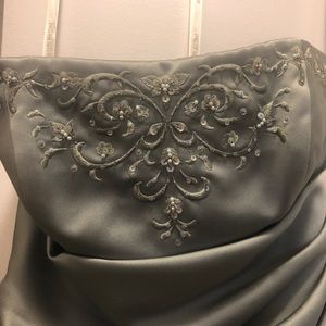 Bridesmaid dress (Peridot Color)